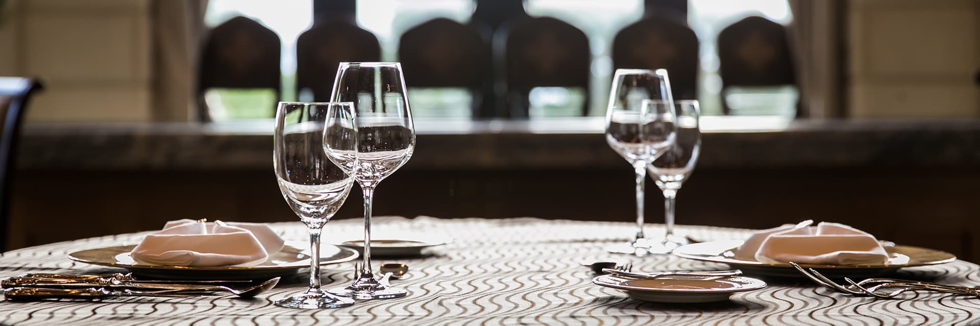 restaurant_02.jpg